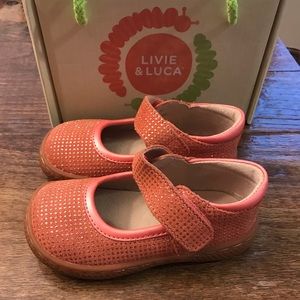 BRAND NEW Livie & Luca Girls Size 6 Coral Shoes